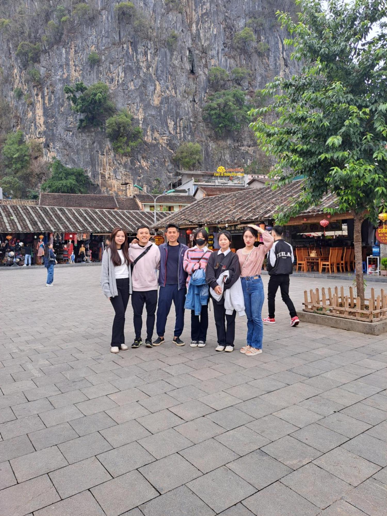 Homestay Field - Bungalow, Ha Giang Loop Tour, Motorbikes Rental Exterior photo