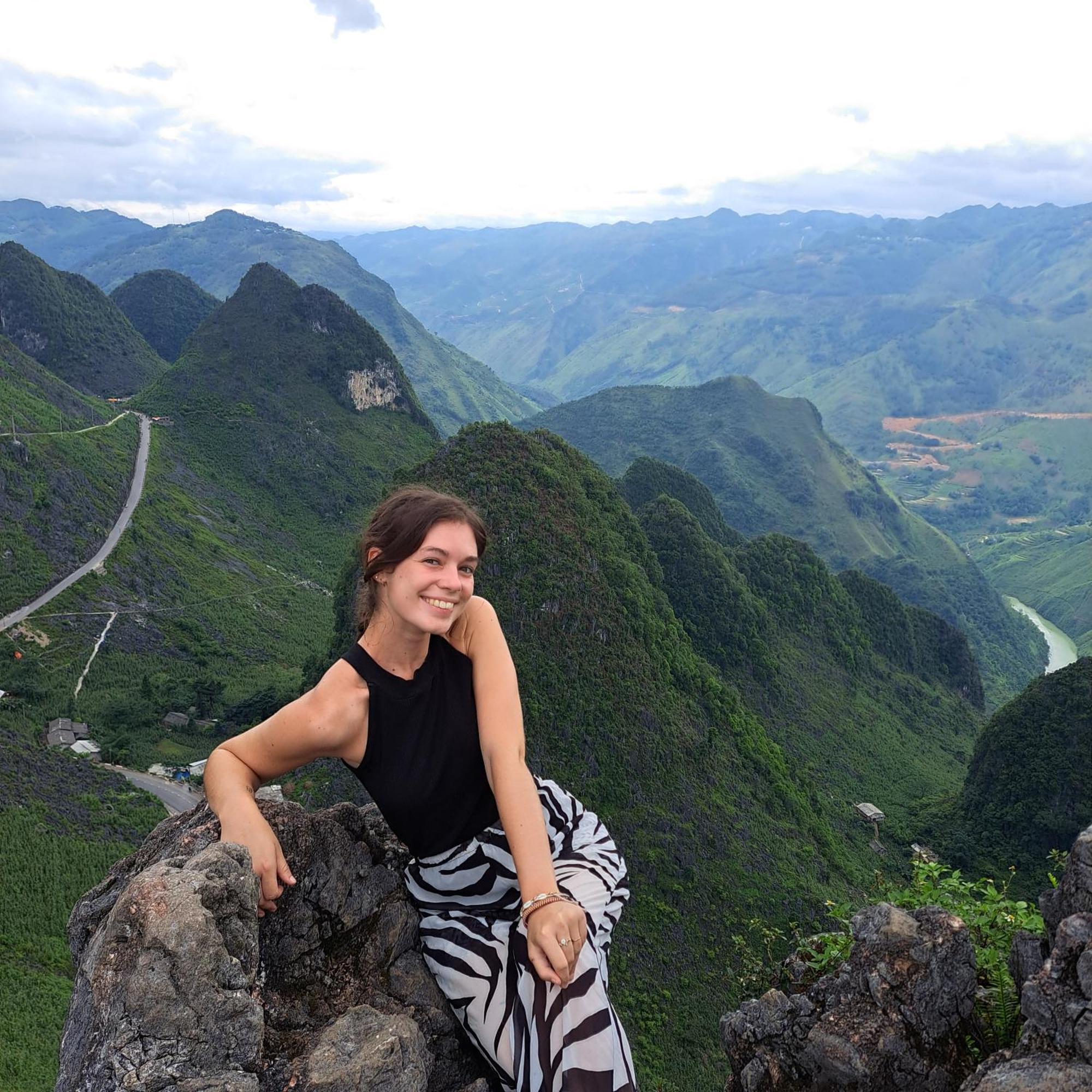 Homestay Field - Bungalow, Ha Giang Loop Tour, Motorbikes Rental Exterior photo